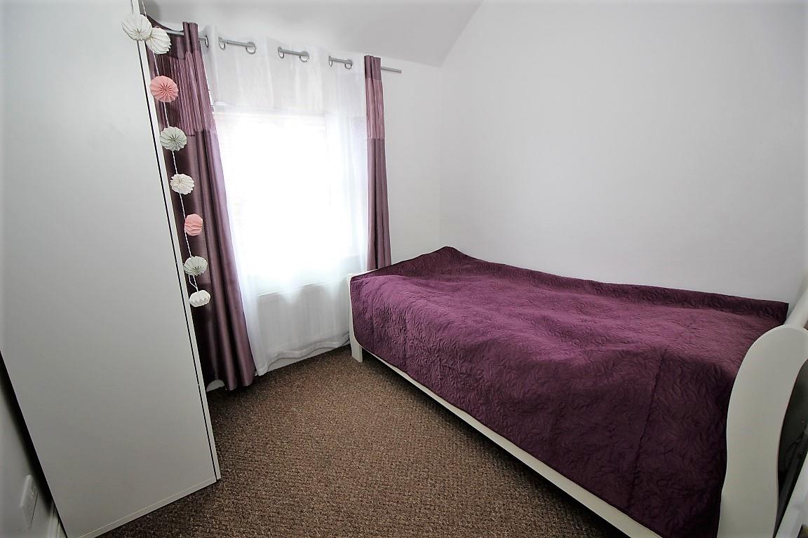 Kentwood Hill, Tilehurst, Reading